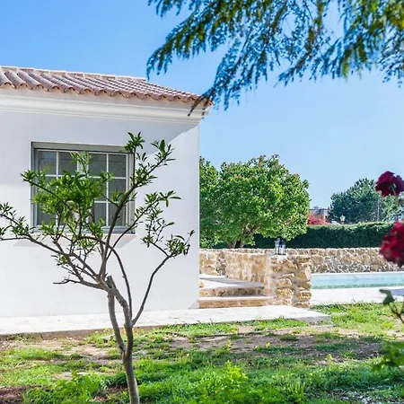 Only Families And With Private Pool
