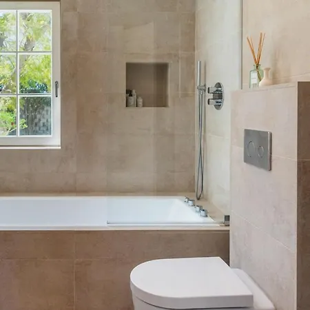 Only Families And With Private Pool Holiday home